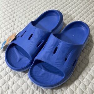 Hoka One One Stellar Blue / Mirage Recovery Slide 3 men’s 9 women’s 11